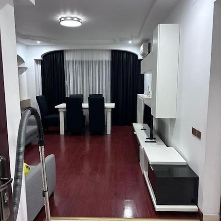 Apartament Complex Bucureşti Ngoại thất bức ảnh