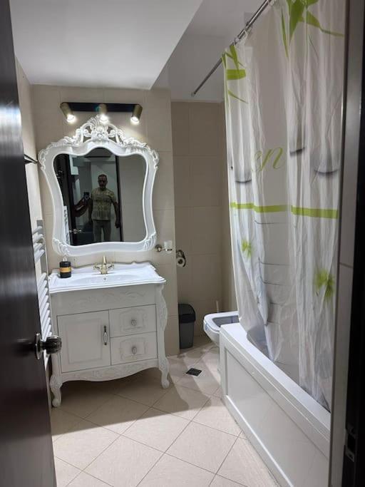 Apartament Complex Bucureşti Ngoại thất bức ảnh