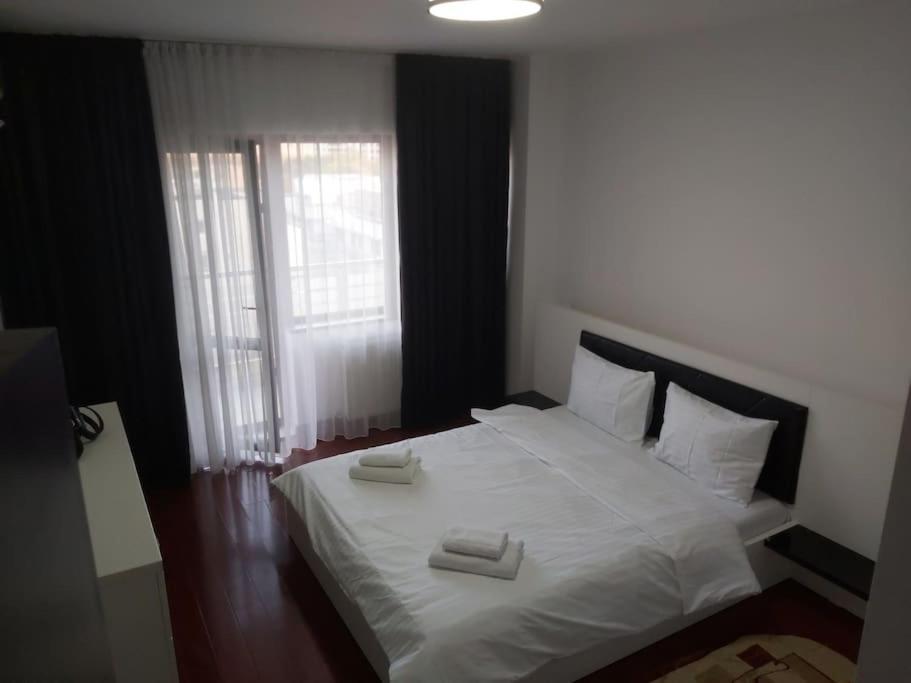 Apartament Complex Bucureşti Ngoại thất bức ảnh